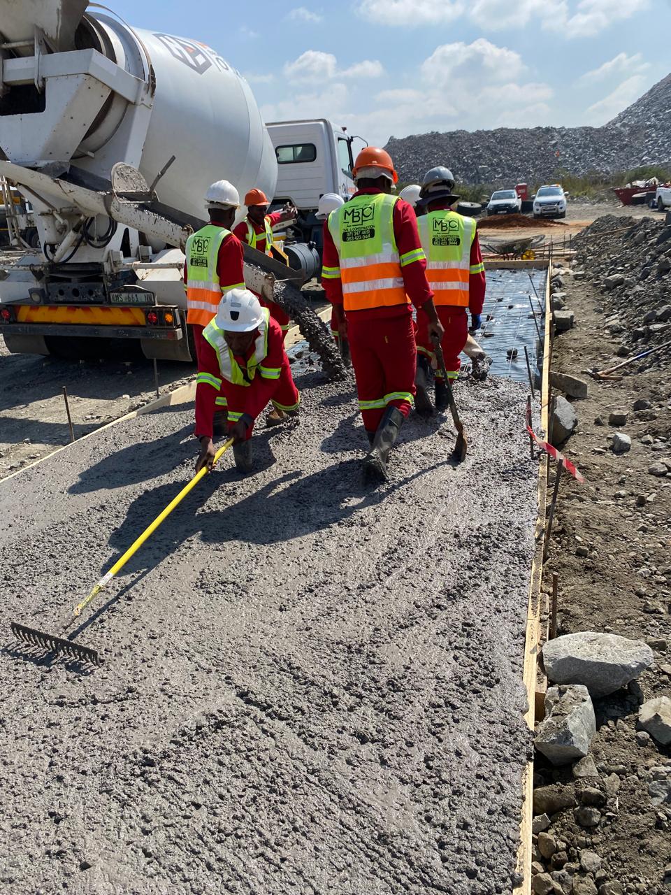 Concrete pour for civil access slab